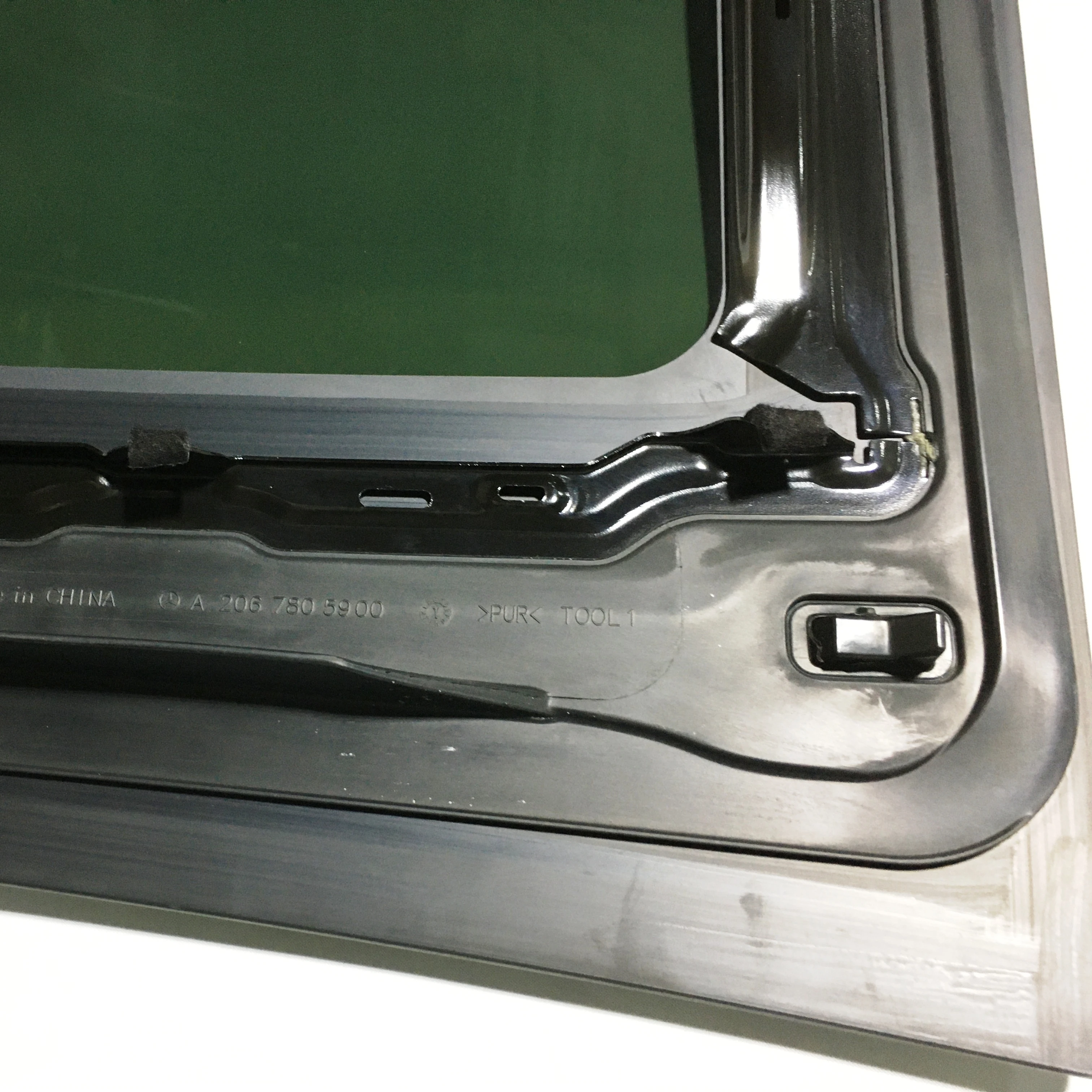 Car Glass, Middle Part Sunroof for W206 Panoramic
