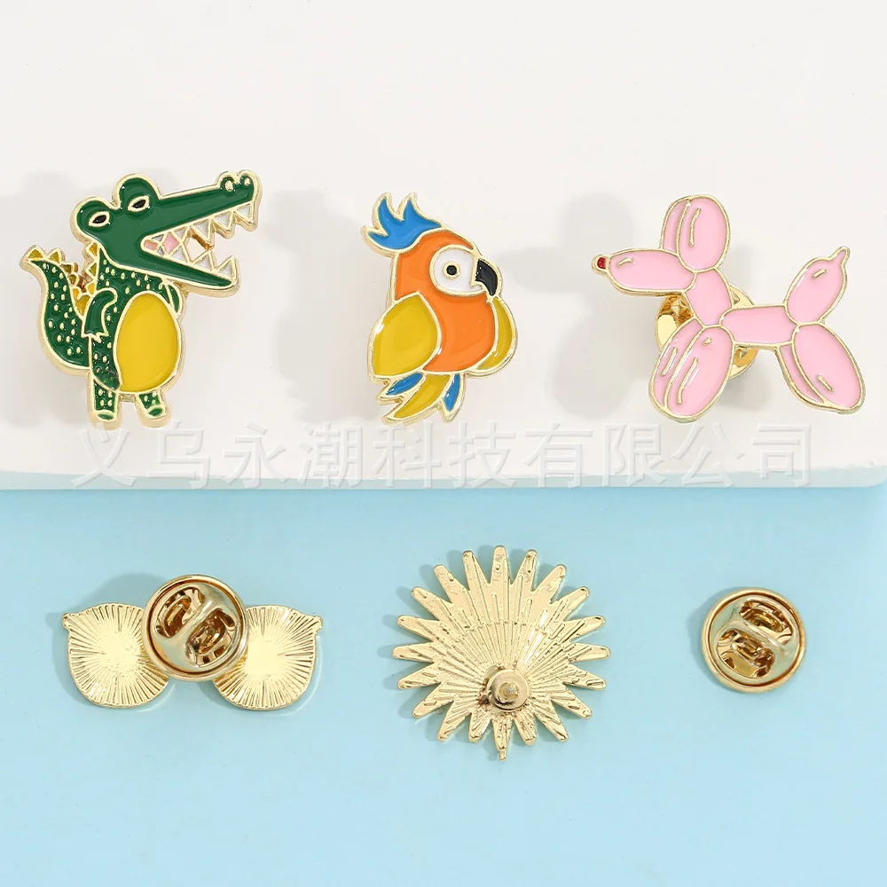 دبابيس الكلاب الكرتونية الإبداعية، والإكسسوارات المتخصصة، وأنماط مختلفة من الحقائب الشخصية والملابس والإكسسوارات