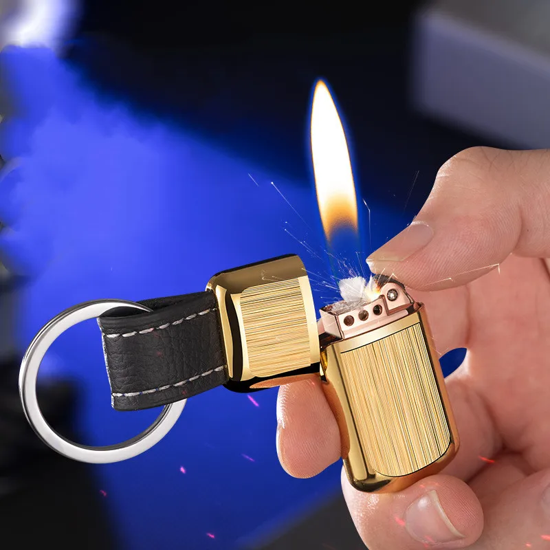 Metal Mini Kerosene Lighter Outdoor Easy To Carry Key Chain Pendant Grinding Wheel Ignition Smoking Accesories Gadgets For Men