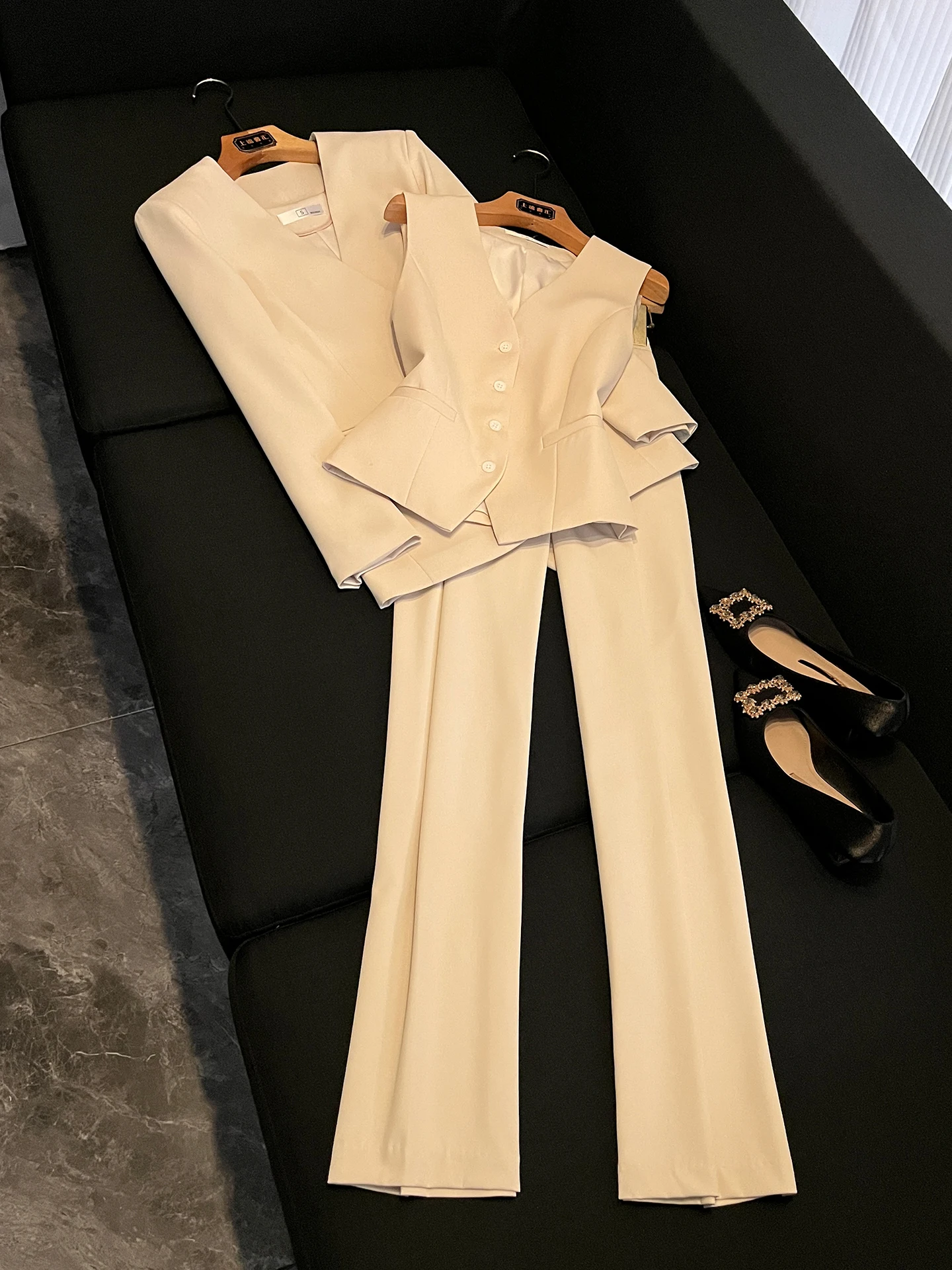 

New 2026 Summer Women's Professional Suit Set A-Straight Style Three-Piece Long Pants Vest Outfit Elegant And Powerful P639