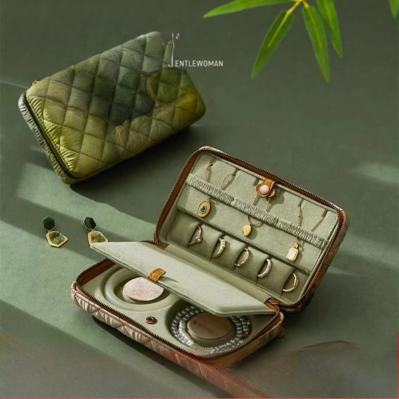 

Luxury Portable Jewelry Box - Premium Travel Case with Anti-Tarnish Velvet, Layered Organizer for Gold Jewelry Rings Necklace