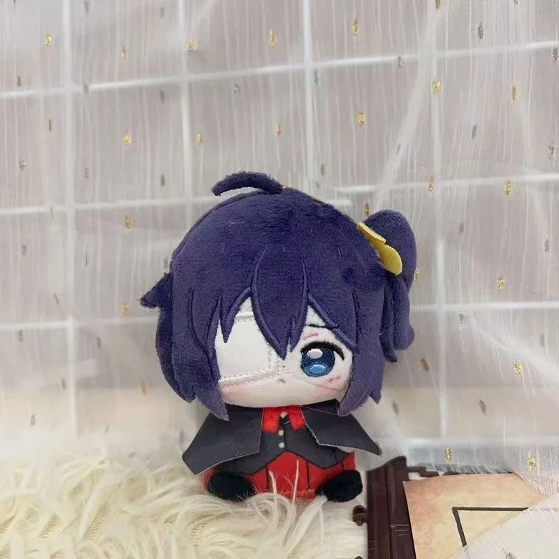 حتى إذا كان لديك مرضًا ثانًا، ما زلت تحتاج إلى التاريخ. كوسبلاي، دمية قطنية بستة زهور، قلادة دمية على شكل نونو لطيفة مطبوعة