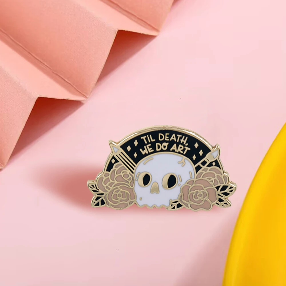 Skull Enamel Brooch…