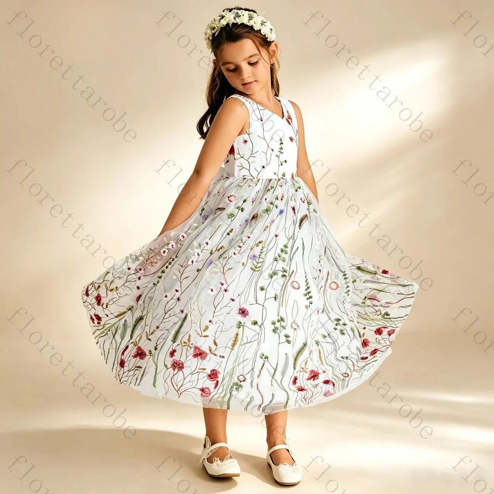 Customized White Floral Embroidered Flower Girl Dress Midi Length Sleeveless V Neck Tulle Overlay Garden Wedding Kid Party Gown