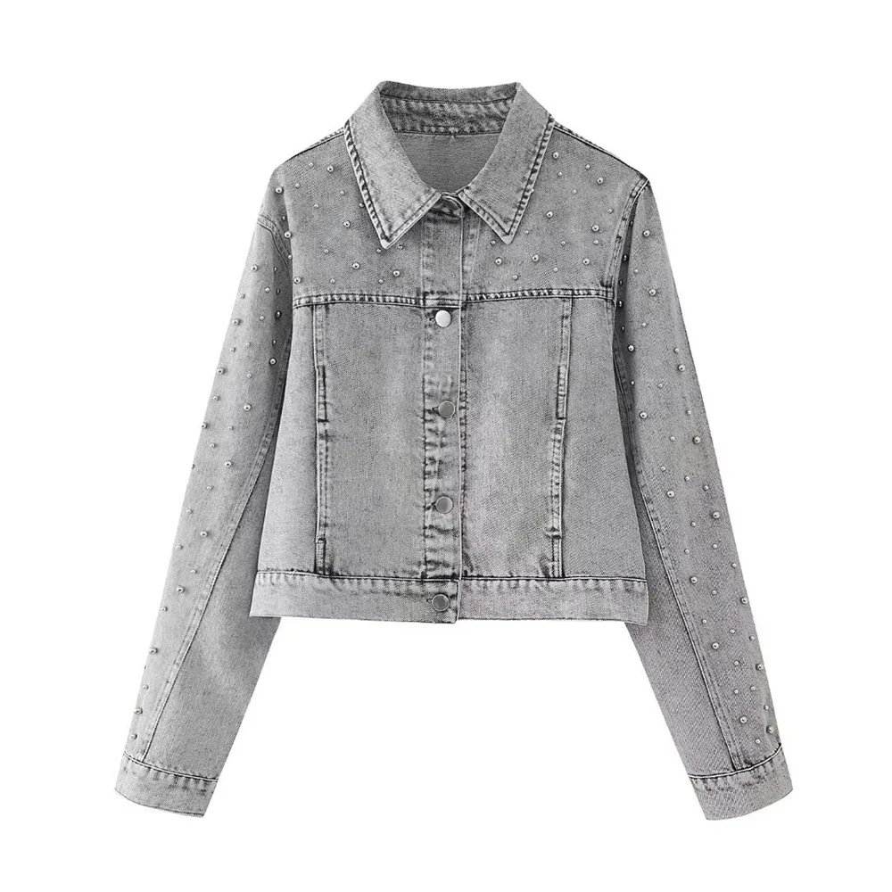 In spring and summer of 2024, the new women\'s artificial pearl denim jacket & skirt suit