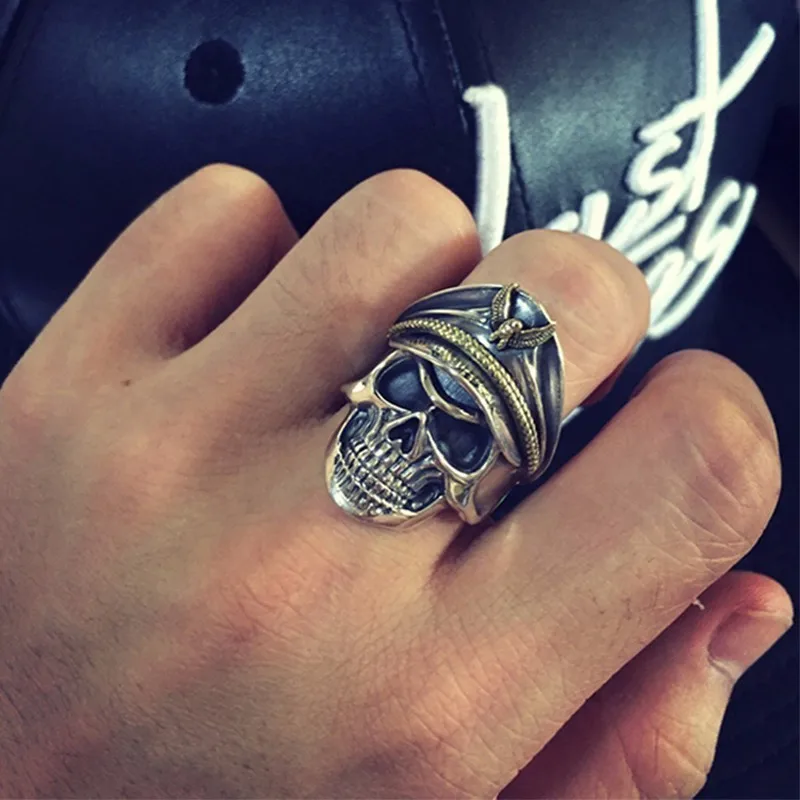 Cincin Tengkorak Prajurit Keren Perak 925 untuk Pria Cincin Antik Punk Rock dengan Elang Ukuran Dapat Disesuaikan Cincin Pengendara Sepeda Motor Cincin Perhiasan Gothic