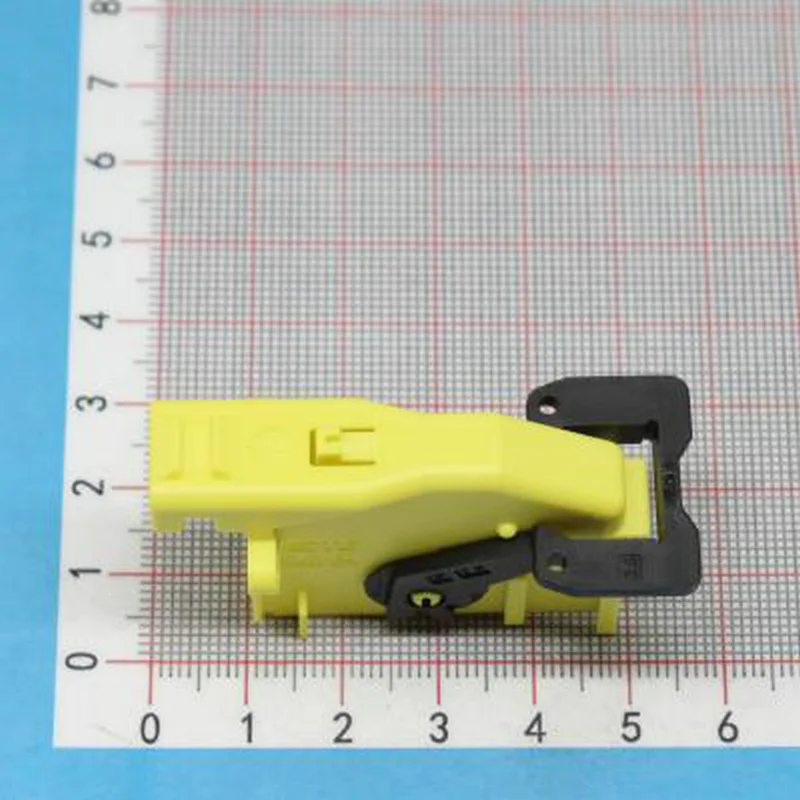 5PCS Original connector 144934-1 For Car Smart Electronic Devices Automobile 100% brand new yellow jacket