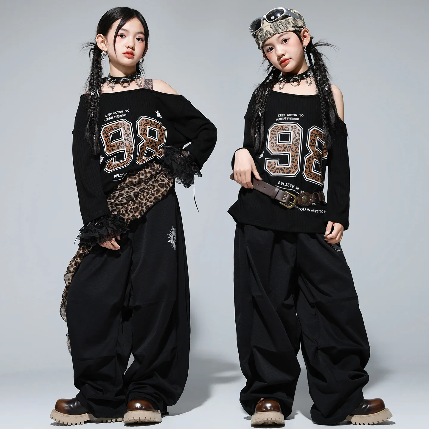 

Детская одежда в стиле хип-хоп Kpop, черная леопардовая футболка с наклонными плечами, топ, повседневные брюки с парашютом для девочек, костюм для уличных танцев, одежда