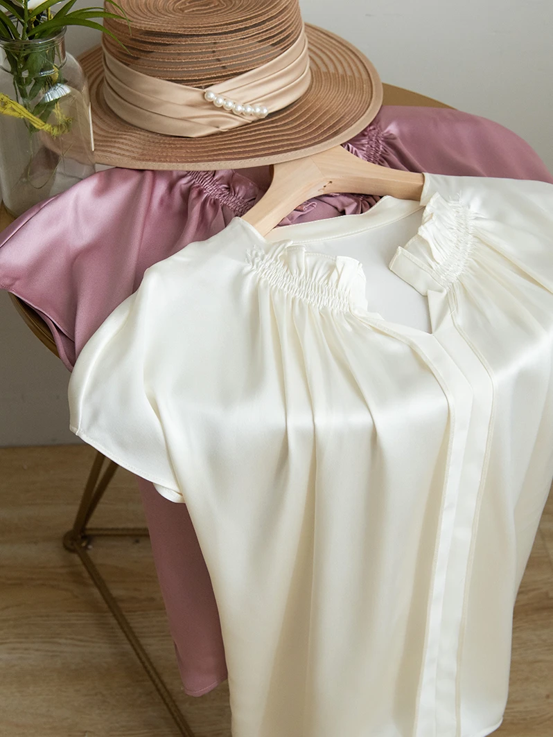 Camisa de Manga Corta Raglán con Cuello en V y Lazo Blanco, Nueva Colección 2026, Informal de Verano para Mujer, Satén Elástico, Versátil, Estilo y2k