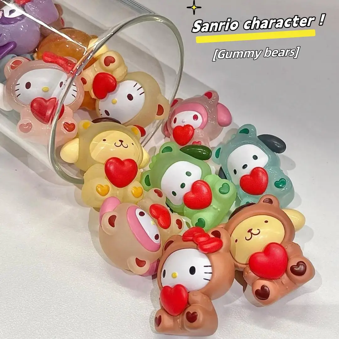

Оригинальная семейная мини-фигурка Sanrio Gummy Bears, слепая коробка, милая мини-кукла Kuromi Melody Pochacco, настольный орнамент, набор игрушек