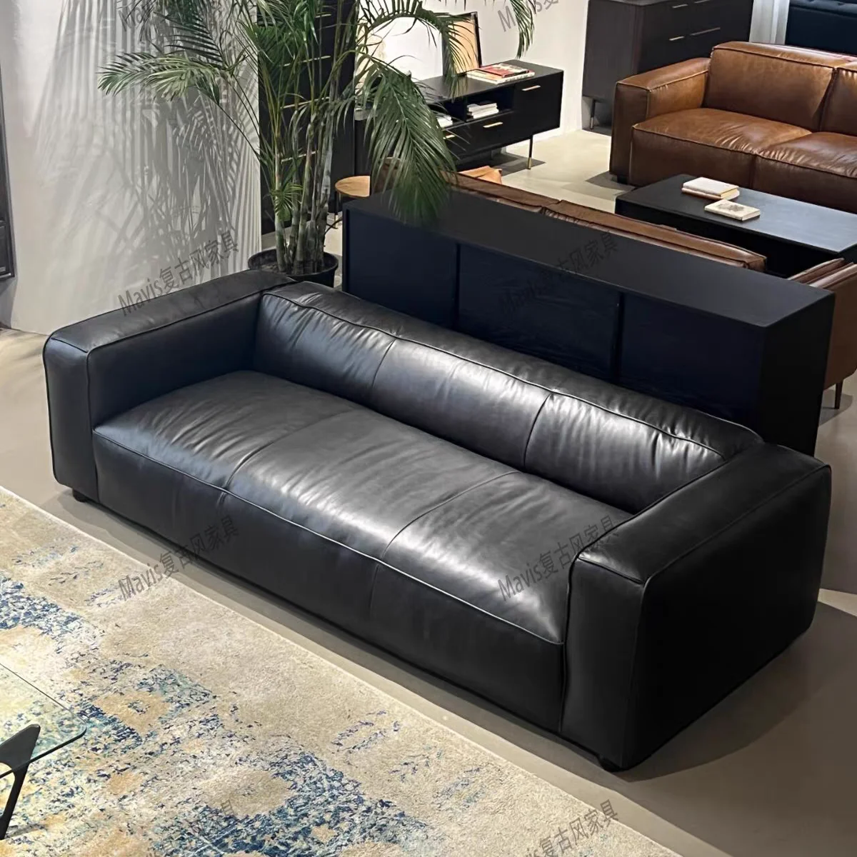 

Французский средневековый стиль, масляный воск, кожаный диван, классический ретро, маленькая квартира, гостиная, диван из блоков тофу, дизайнерский диван для сигар-бара