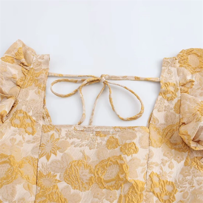 KEYANKETIAN été nouveau vacances vent Jacquard chemise à plusieurs niveaux décoration col carré pansement femmes Blouse courte mince haut court