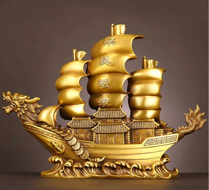 

Dragon boat ornament made of pure copper smooth sailing with the wind and waves leading ship