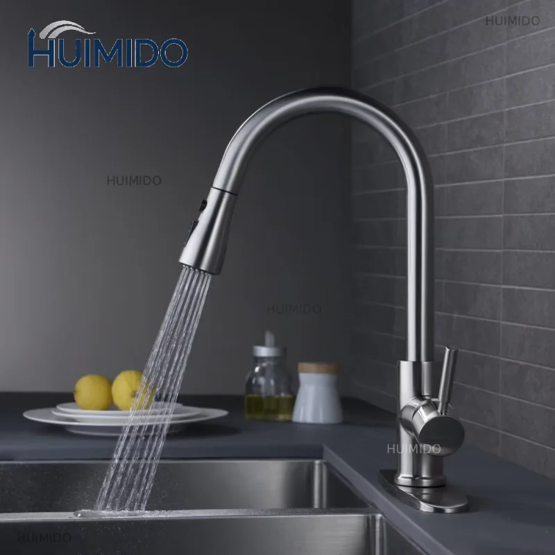 Classic pull-out faucet with three speed settings, simple and efficient, suitable for home kitchen use