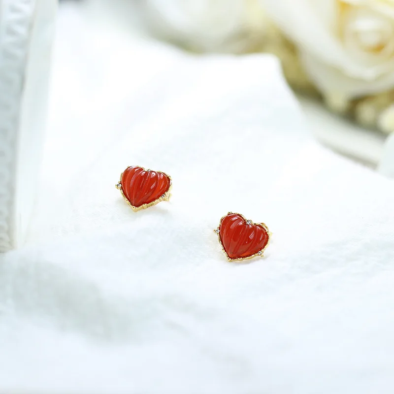 Retro natural stone earrings Japanese and Korean simplicity personality love heart earrings 925 silver light color red agate ear