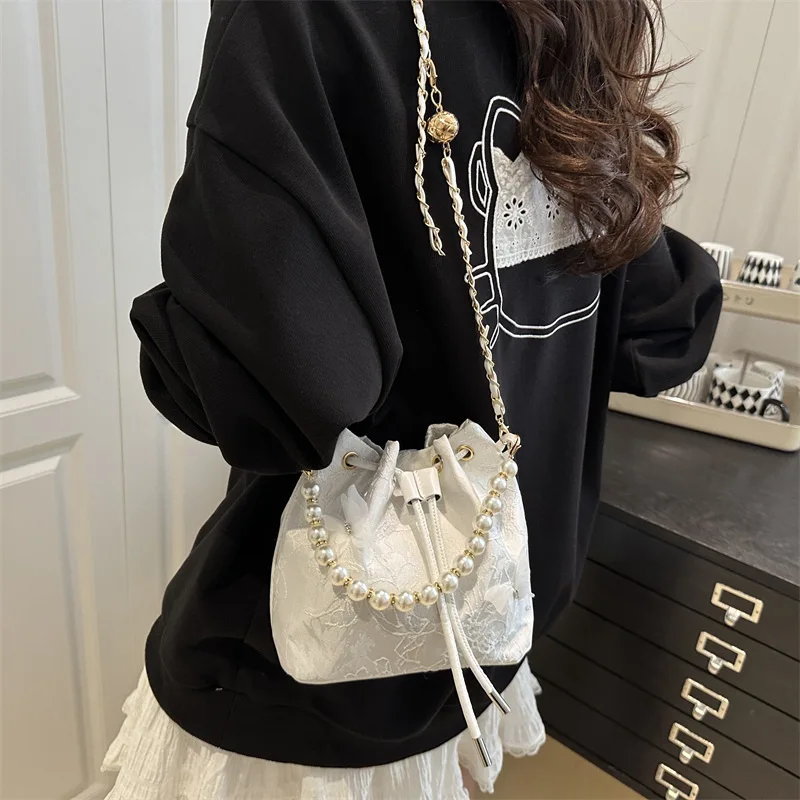 Sweet Butterfly Women Drawstring Bucket Shoulder Bags Versatile Ladies Crossbody Bag Clutch Fashion Girls Pearl Chain Handbags