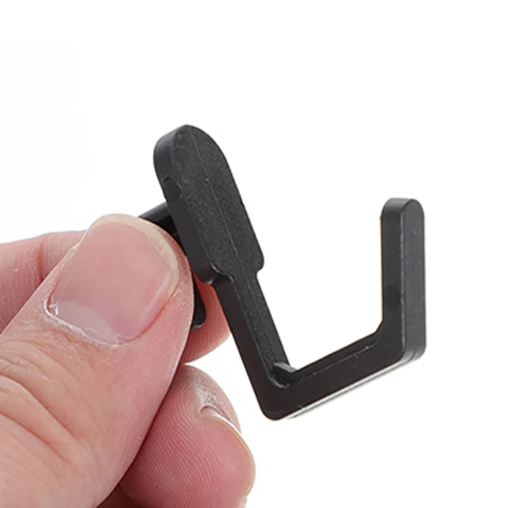 

30pcs Pegboard Hooks Set Heavy Duty Tool Holders Black Small Size Utility ganizer for Kitchen Bedroom Study Storage