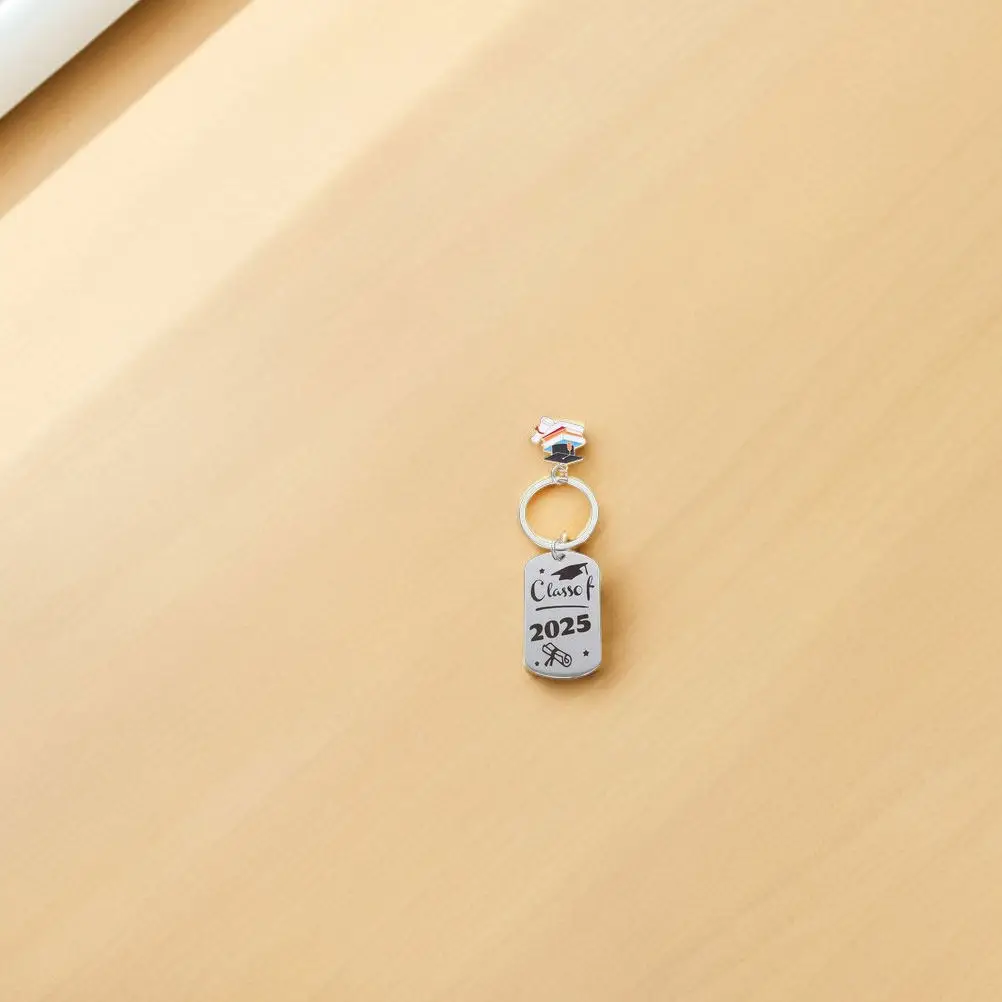 4Pcs Graduation Season Keychains Grad Cap Unique Titanium Steel Party Favors Suitable for Bags Wallets Graduate Presents 2025