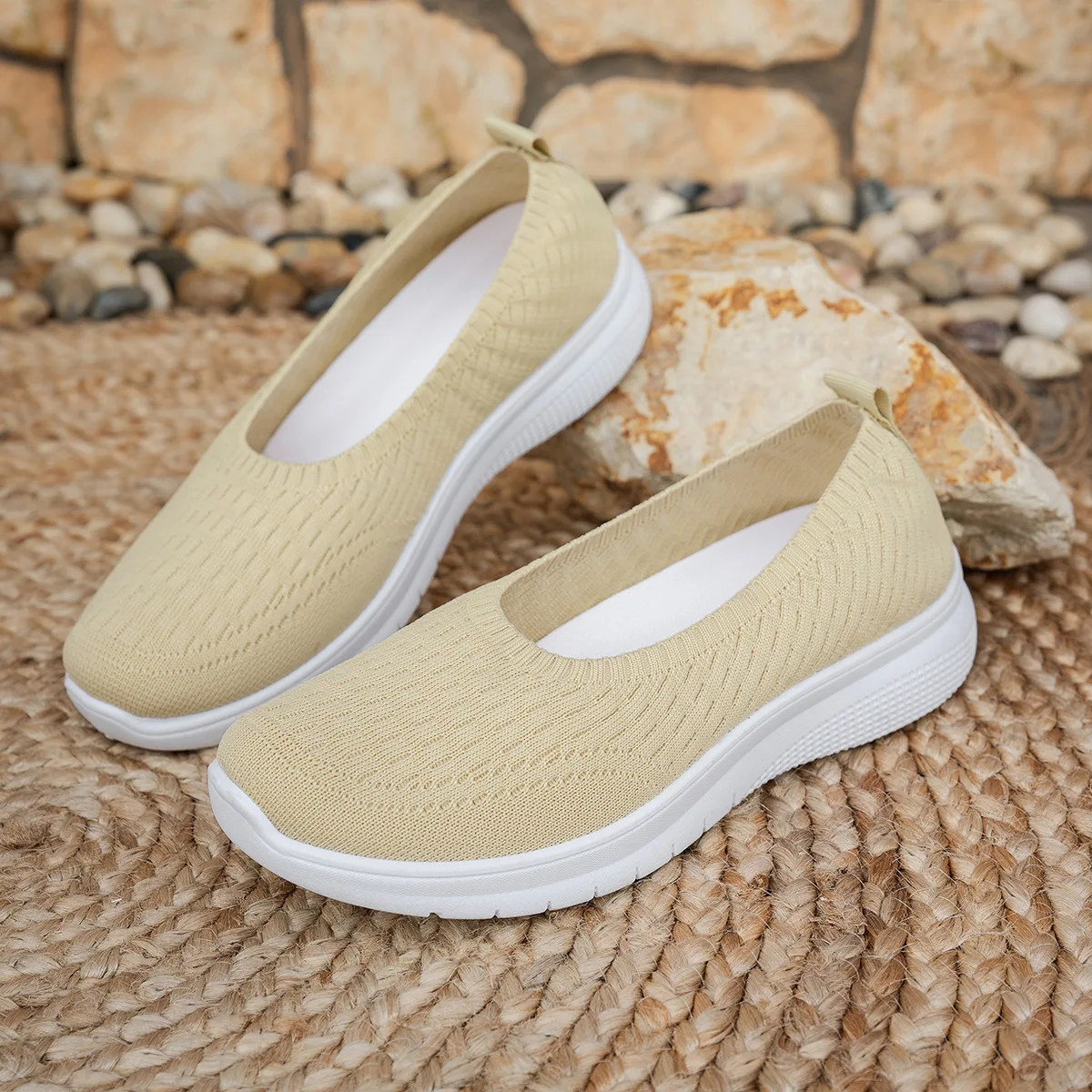 Hohlstrick-Slip-On-Keilsneaker für Damen, atmungsaktiv, rutschfest, weiche Kissensohle, für den täglichen Gebrauch, lässige Mutter-Schuhe – Detail 13
