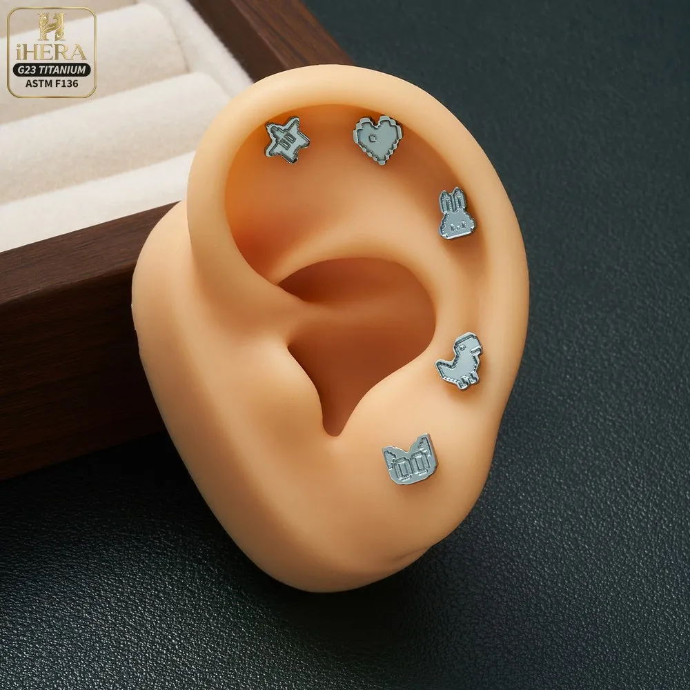 42V ASTM F136 Titan Blaues Pixel Niedlicher Flacher Ohrstecker Retro Gamer Labret Piercing Helix Tragus Conch Nasenknorpel Ohrstecker – Detail 13