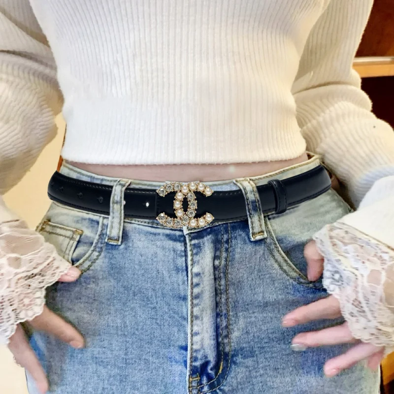 2025 Fibbia ad ardiglione da donna di nuova moda con fibbia a doppio anello in oro intarsiato con perle Pantaloni jeans gonna da donna Joker