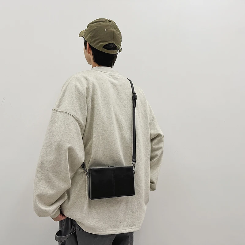 

Men's Crossbody Bag Waterproof PU Material Well-shaped Fashionable Sling Bag for Outing Camping Walking Couple's Shoulder Bag
