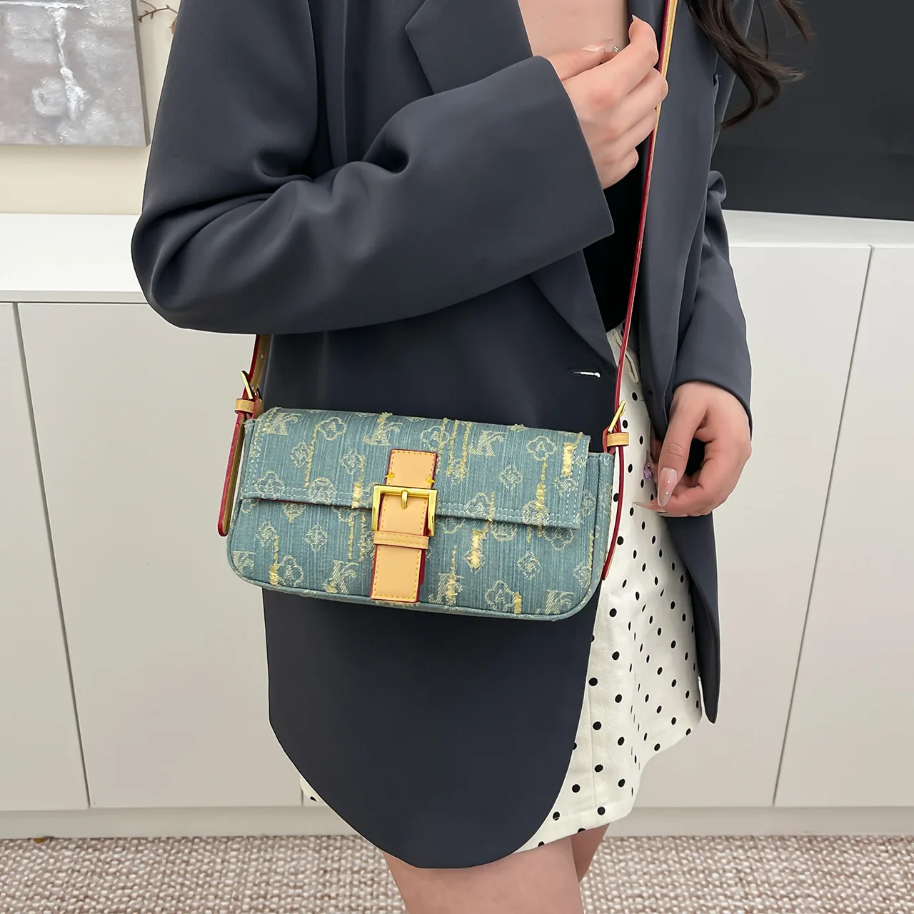 

2025 New Women's Shoulder Bag, Denim Canvas Print Crossbody Purse, Korean Style Underarm Bag, Trendy Color Block Ins Fashion