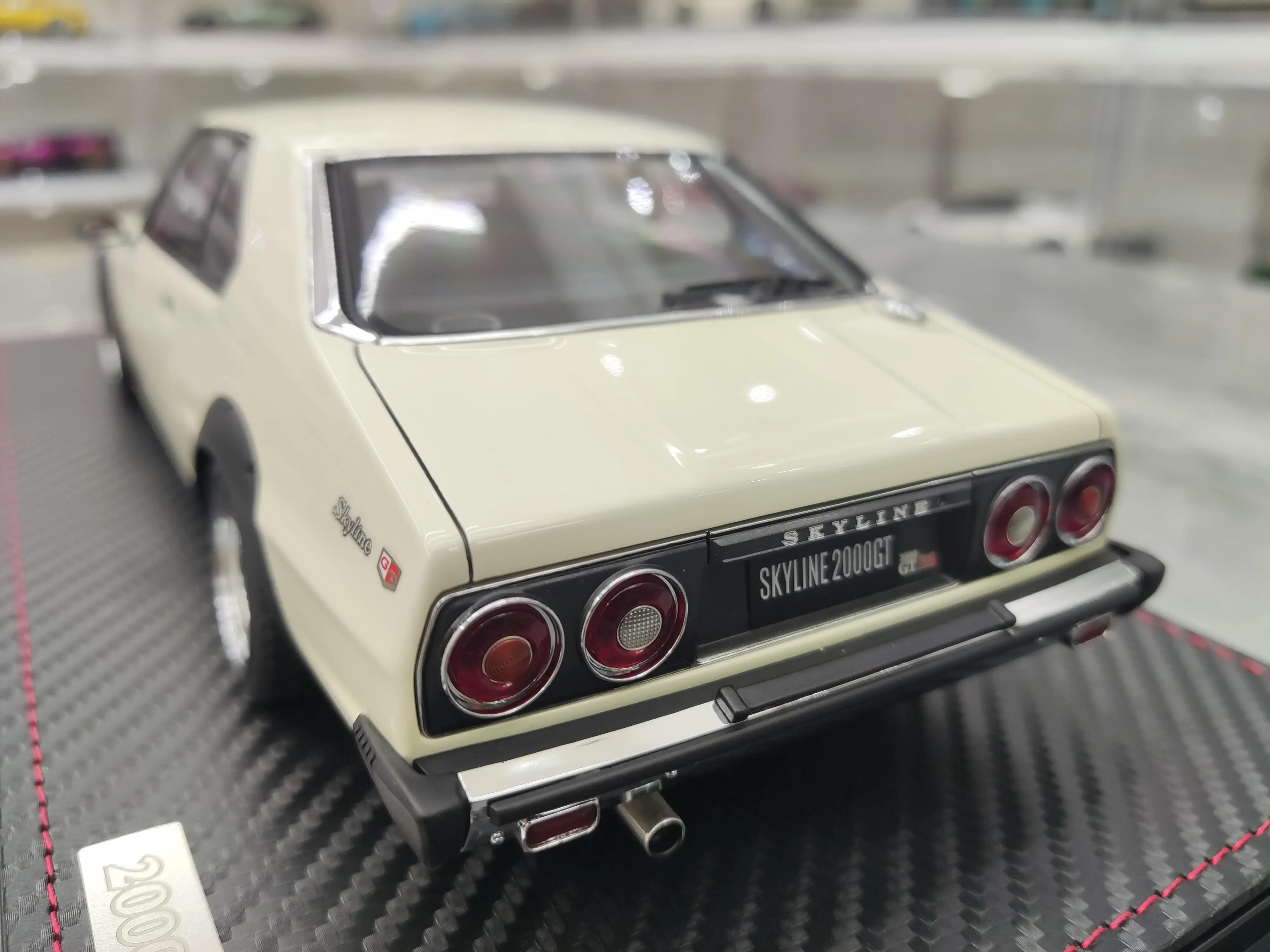 Modelo estático do carro do metal com motor, edição limitada, presente do brinquedo, resina, Skyline 2000, GTES C210, simulação do JDM, 1:18