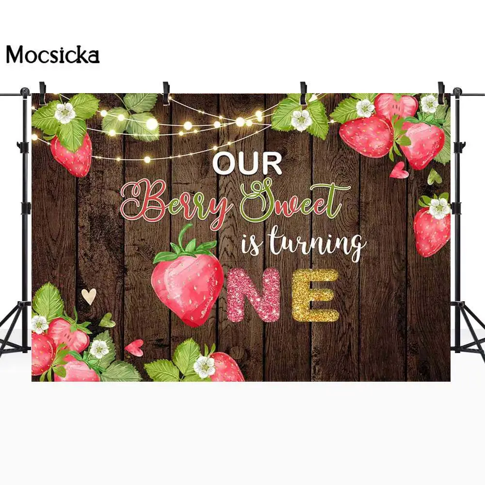 

Mocsicka Girl 1st Birthday Party Decorations Backdrop Sweet Strawberry Brown Wooden First Cake Smash Photo Background Photoshoot