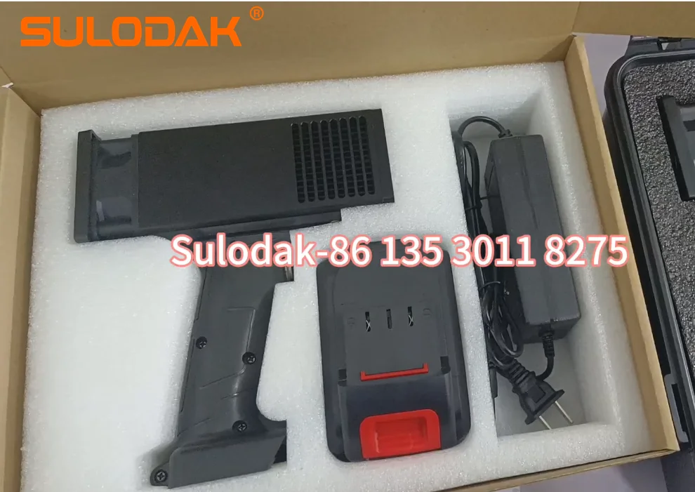 كشف طلاء السيارات منطقة تالفة الخدش قابلة للشحن 100 واط الأشعة فوق البنفسجية LED مصباح 36nm مع مرشح أسود وقت العمل 75 دقيقة