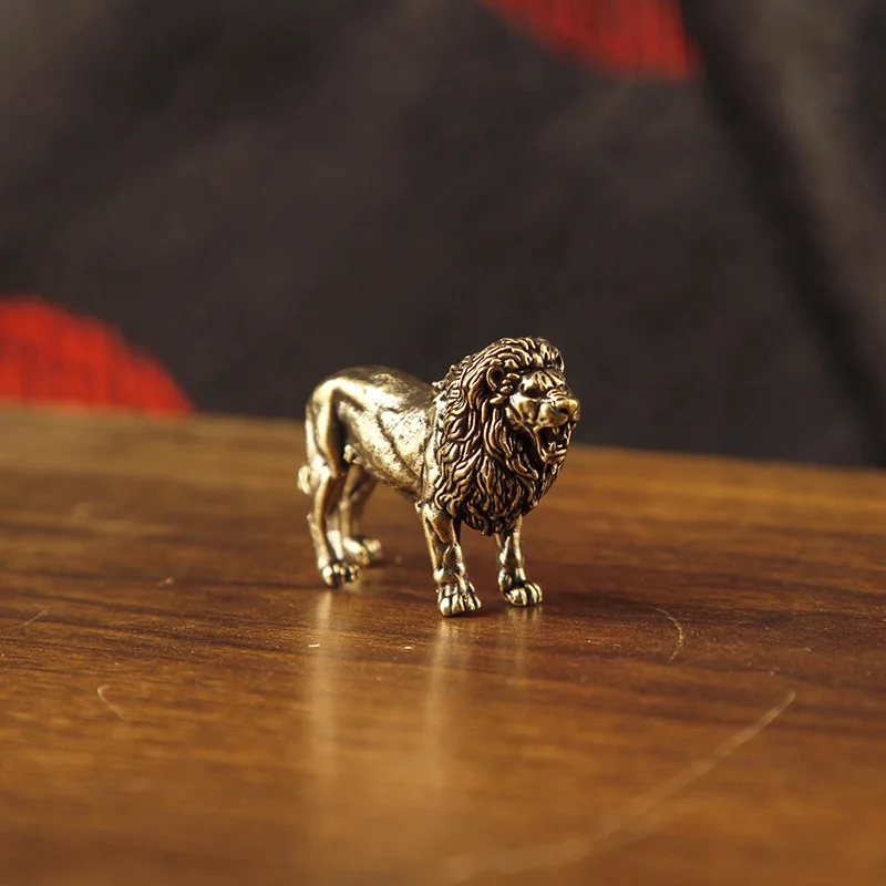 Solid Brass Mini Lion Figurine Vintage Bronze Roaring Lion Statue Metal Wildlife Sculpture Feng Shui Desk Ornament Decor Gift