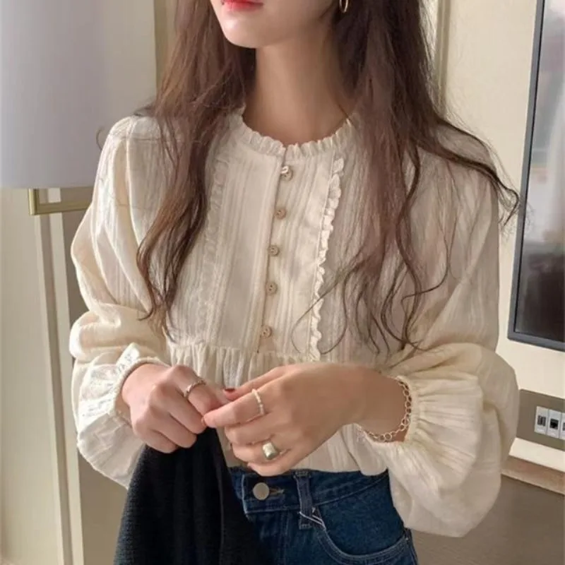 

Chic Korean Style Spring Season Age-Reducing Vintage Sweet Girl Shirt With Ruffles And Embroidery Round Neck Women's Blouse