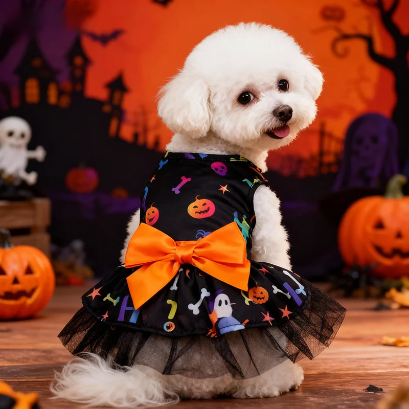 Halloween Pet Costume for Dogs and Cats – Magical Cape, Trendy Outfit, Popular Pet Clothing
