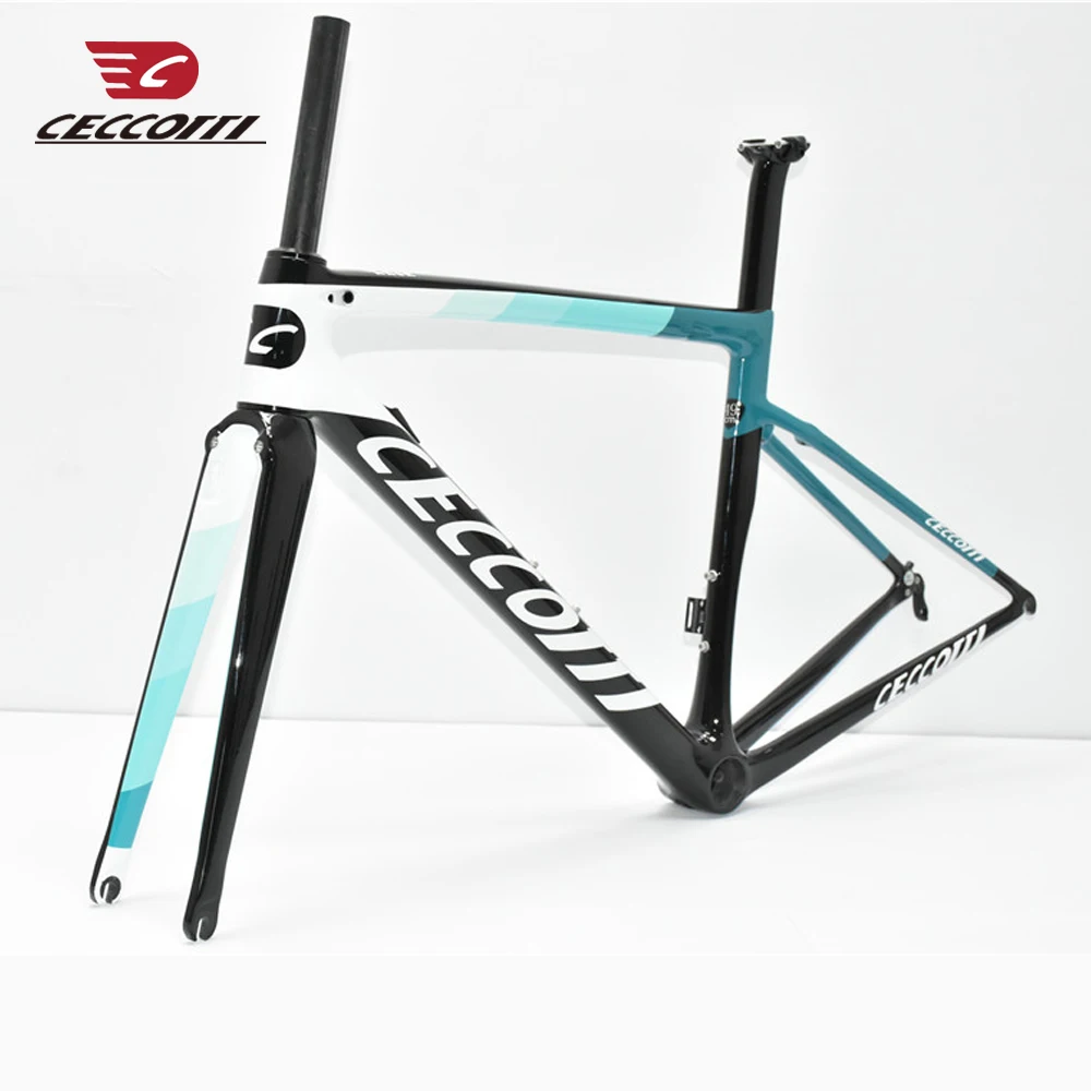 700C Carbon Road Bicycle Frameset Internal Cable Routing And Thread BB And Disc Brake Bike Framework