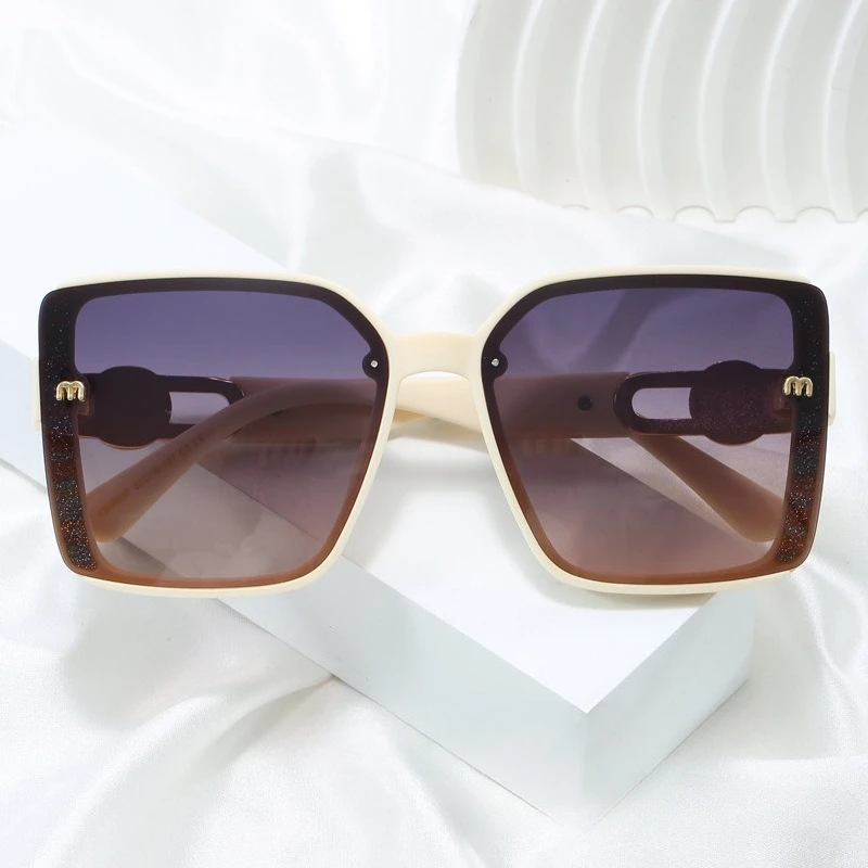 

2025 Luxury Statement Sunglasses for Women | Polarized UV400 Protection | Designer Sun Glasses with Chic Elegant Style