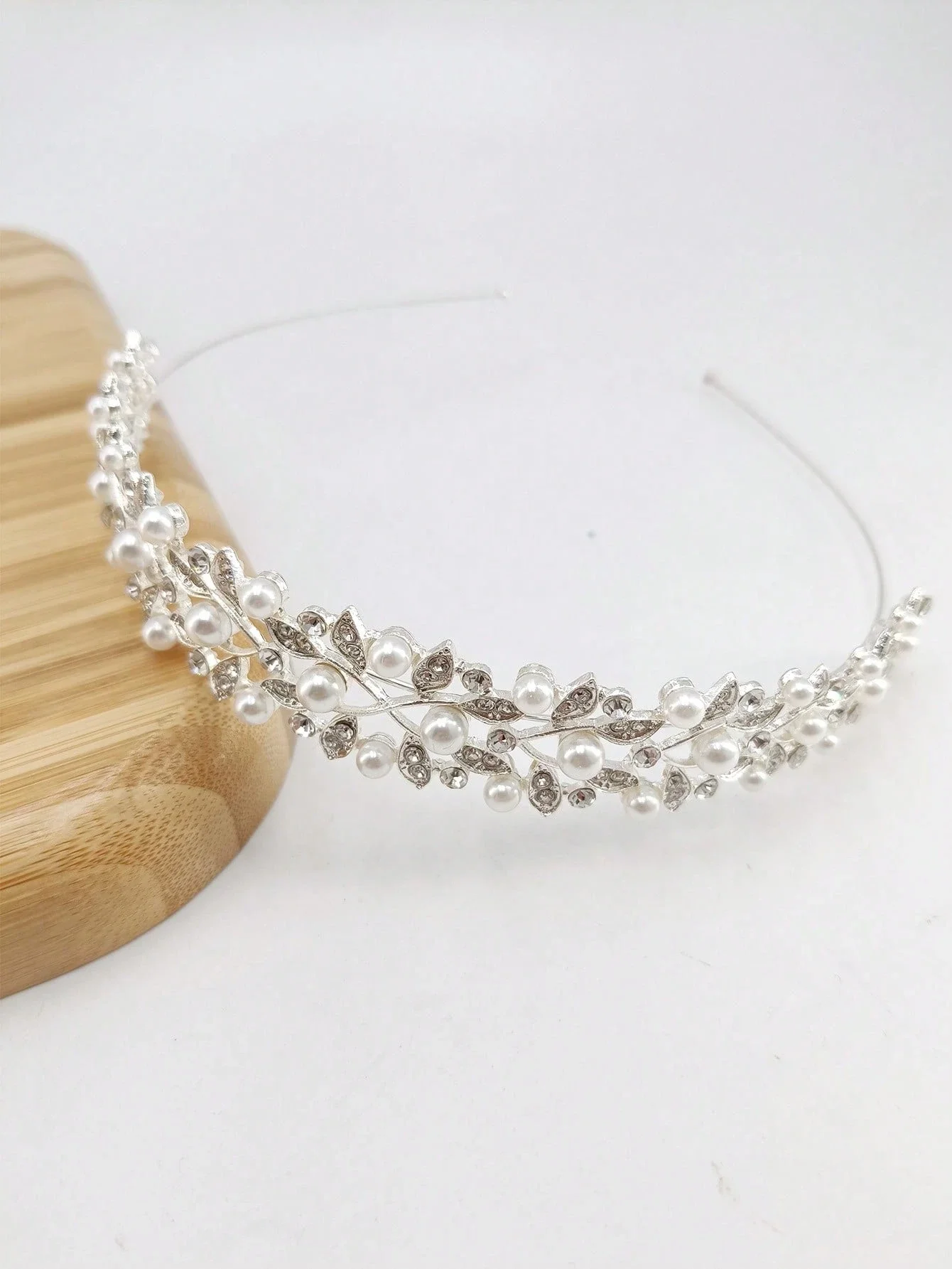 

1 Pack Elegant Crystal Glass Headband For Women, Suitable For Daily Wear And Party Wear,Hairband,Hair Hoop,Hair Accessories