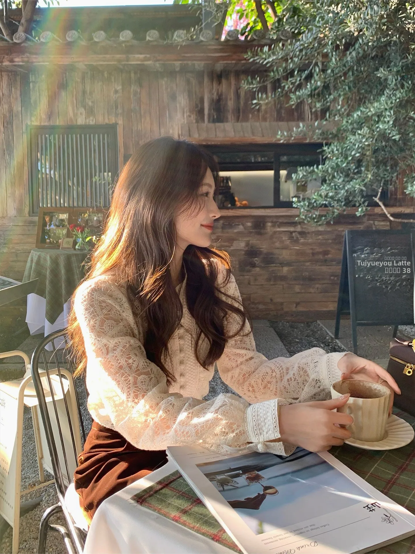 

Женская белая блузка в эстонском стиле с вышивкой, кружевом, маленьким воротником-стойкой, цветочным узором, во французском стиле, свободного кроя, с длинными рукавами