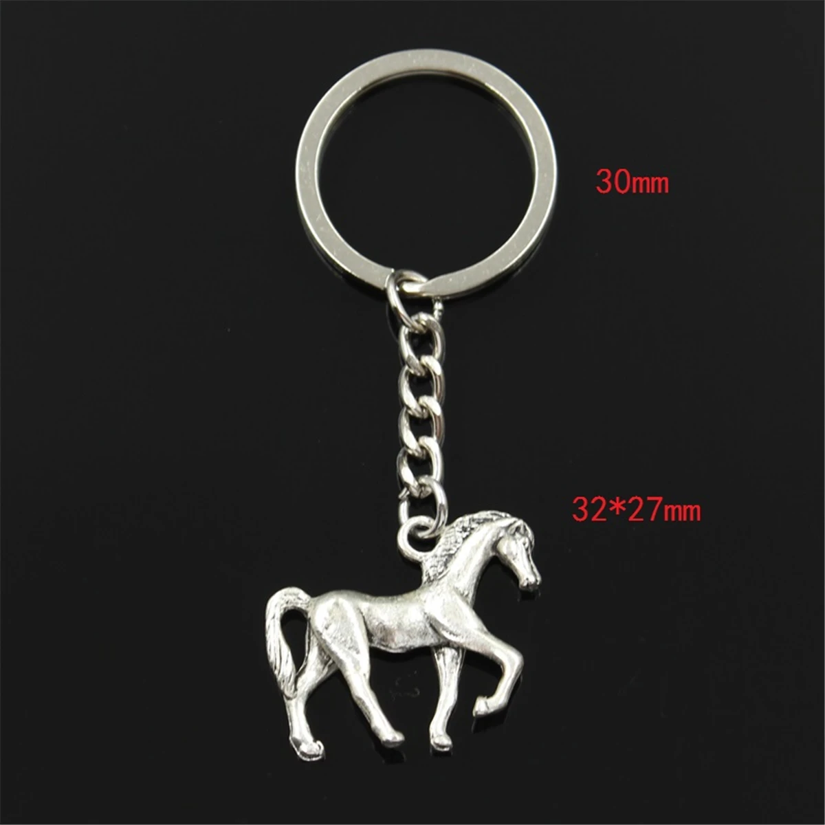 Fashion Keychain 32x27mm 3D Walking Horse Silver Color Pendants DIY Men Jewelry Car Key Chain Ring Holder Souvenir For Gift