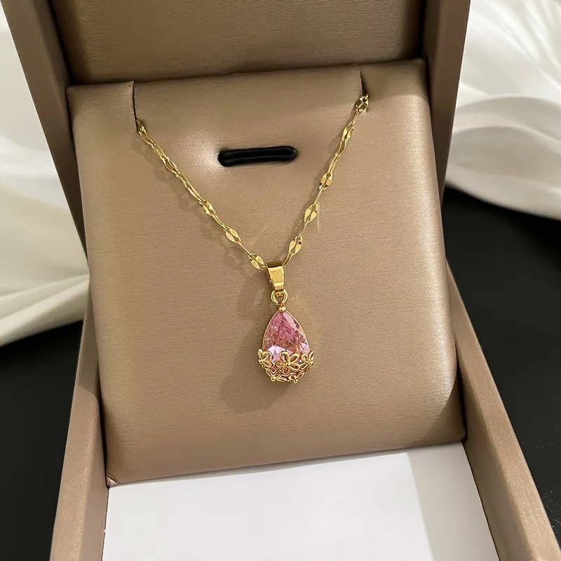 

Sparkling Crystal Square Pendant Necklace for Women Titanium Steel Gold Color Girls Wedding Jewelry Accessories