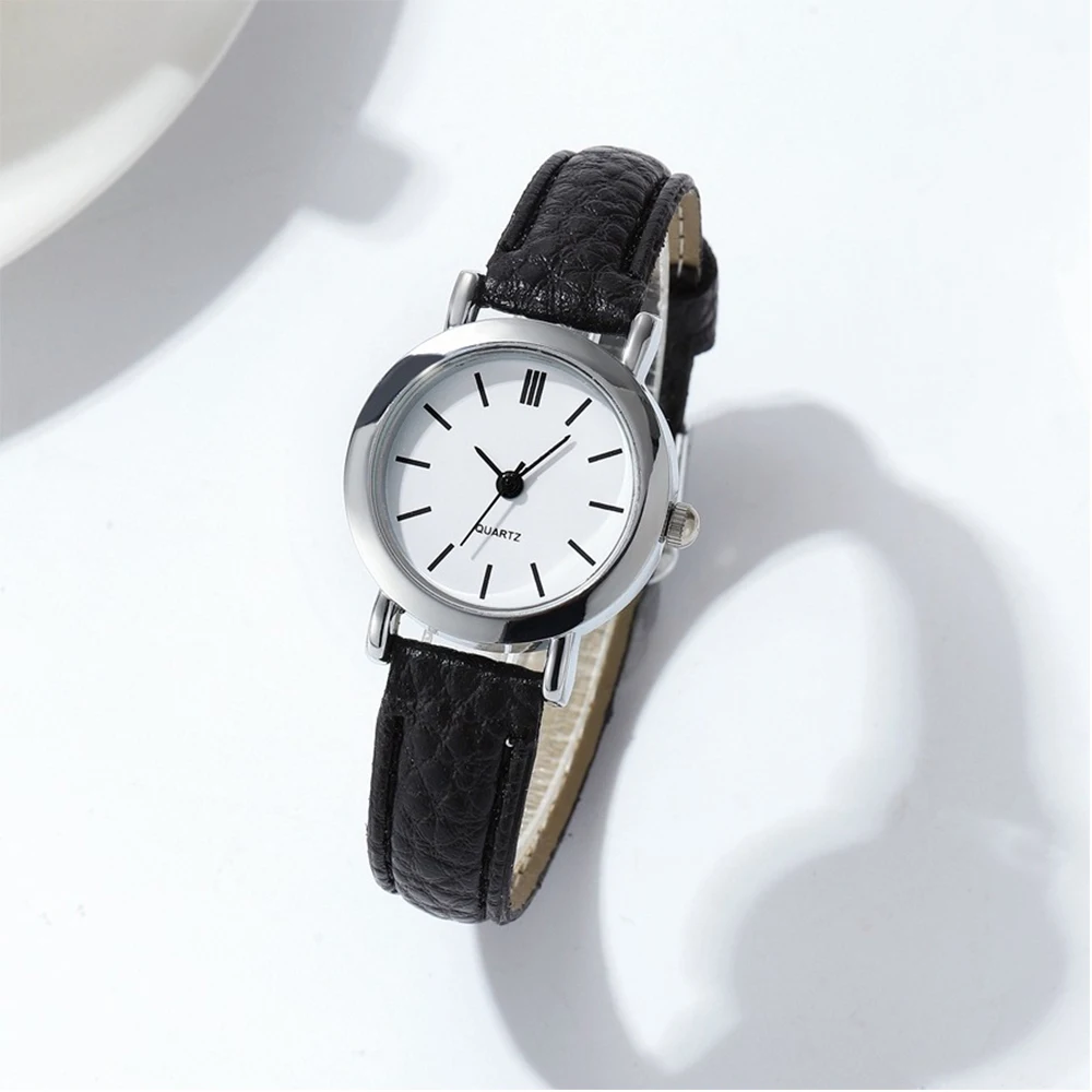 Mode kleine wijzerplaat dameshorloges casual lederen band quartz horloge