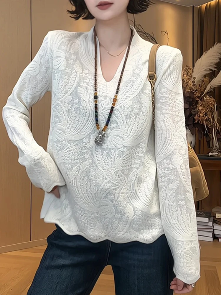 

Повседневный вязаный свитер с V-образным вырезом для женщин, однотонный, с плиссировкой и кружевной вышивкой, модный, простой, универсальный, осенне-зимняя новинка