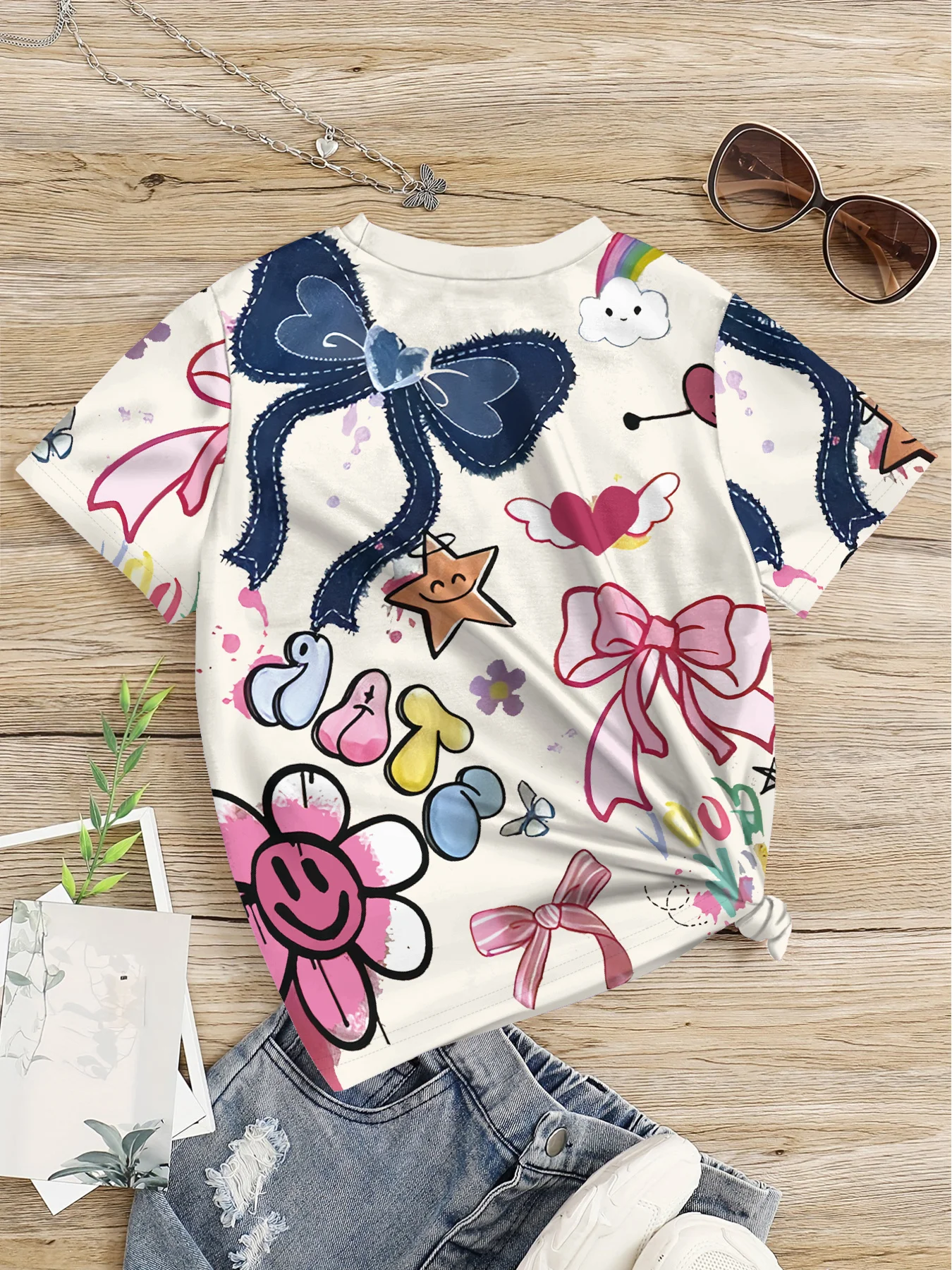 Hand Drawn Bow Heart Print Girls T-Shirt, Cream Background Cute Cartoon Elements Crew Neck Toddler Casual Top
