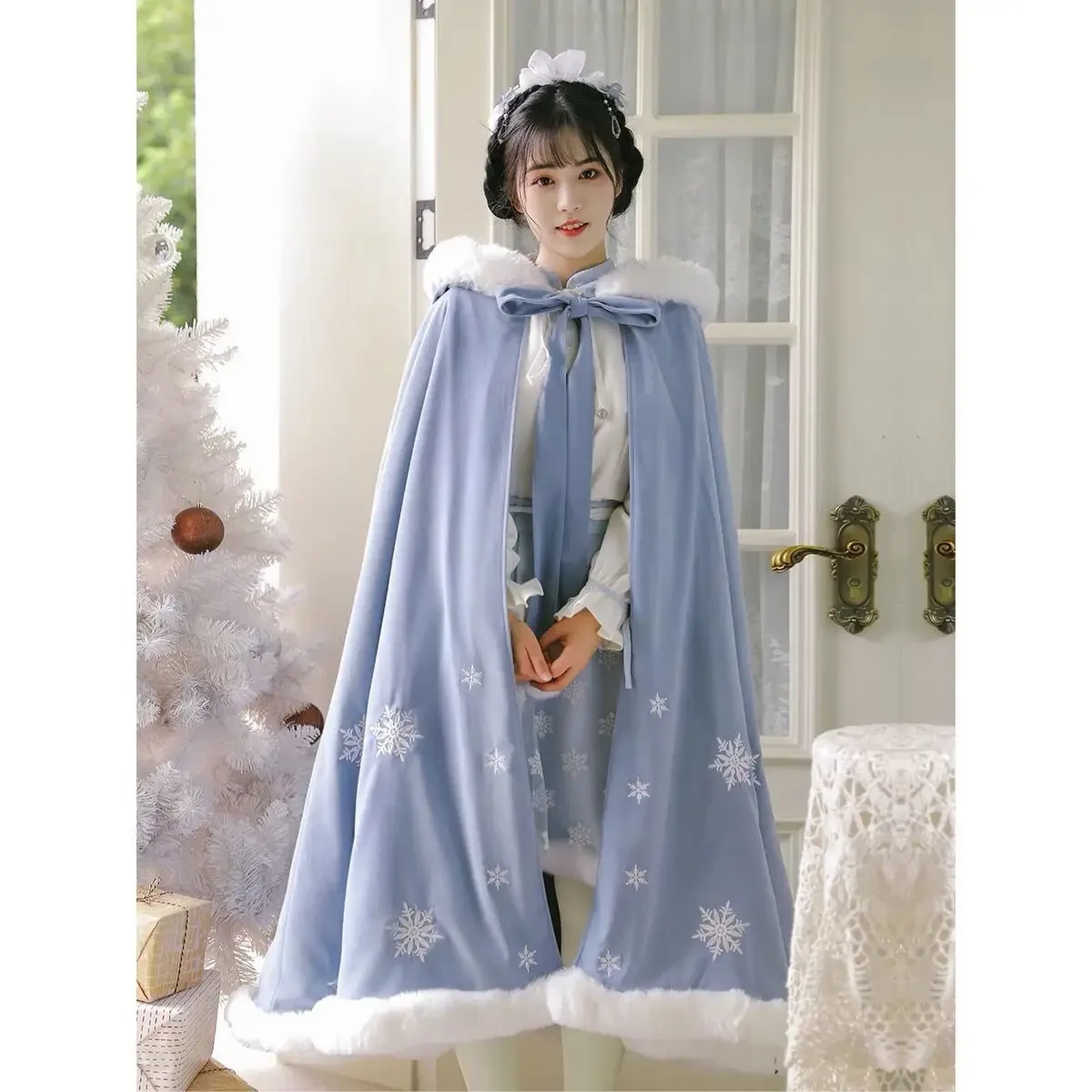 

2025 large size 150Kg large size Han element printing fleece hooded long cape cape jacket