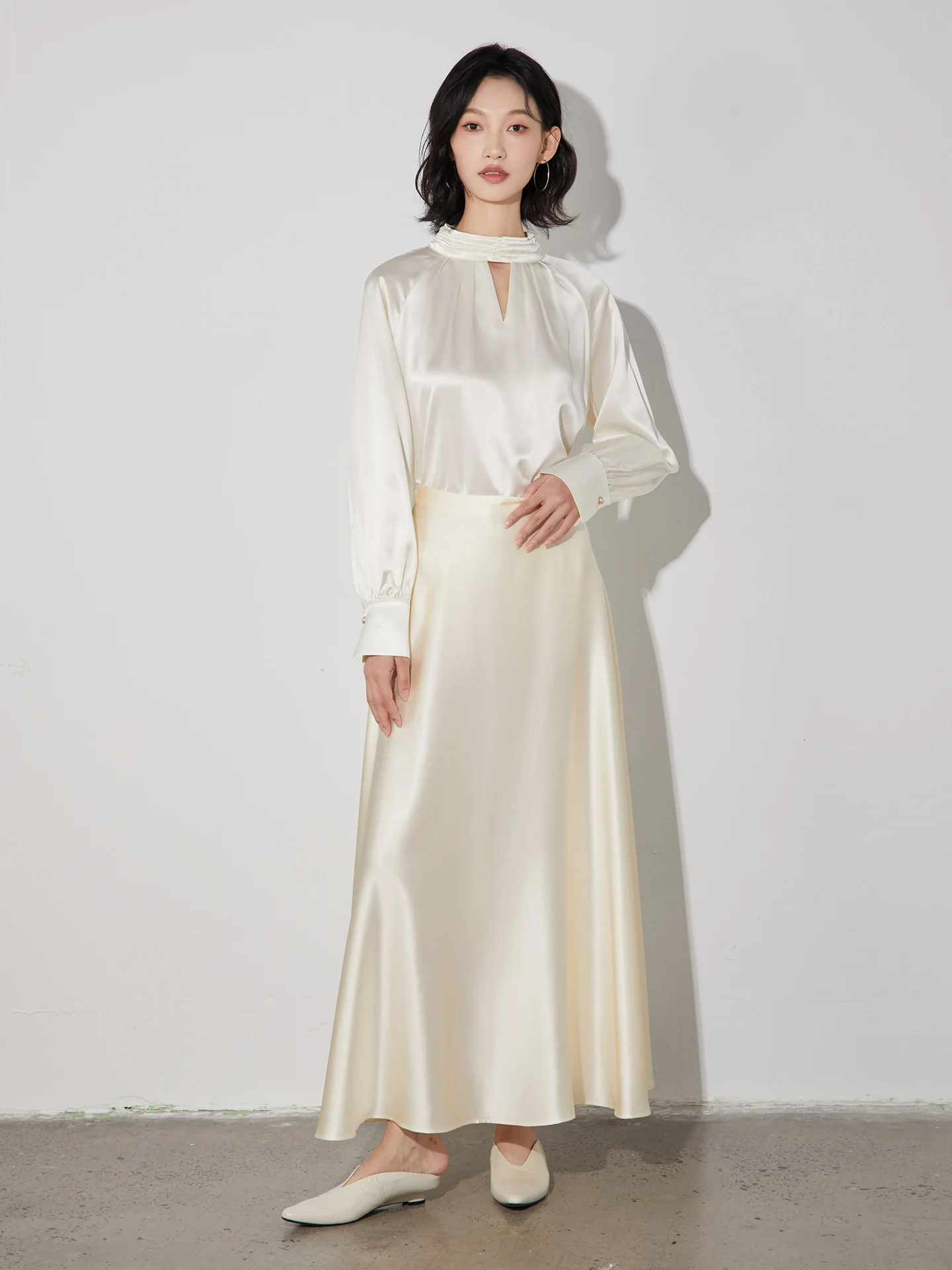 

Шелковая юбка Fullpure Ele f Skirt с горизонтальным кроем, высокой талией, А-силуэтом, из 100% шелка, миди, весенняя