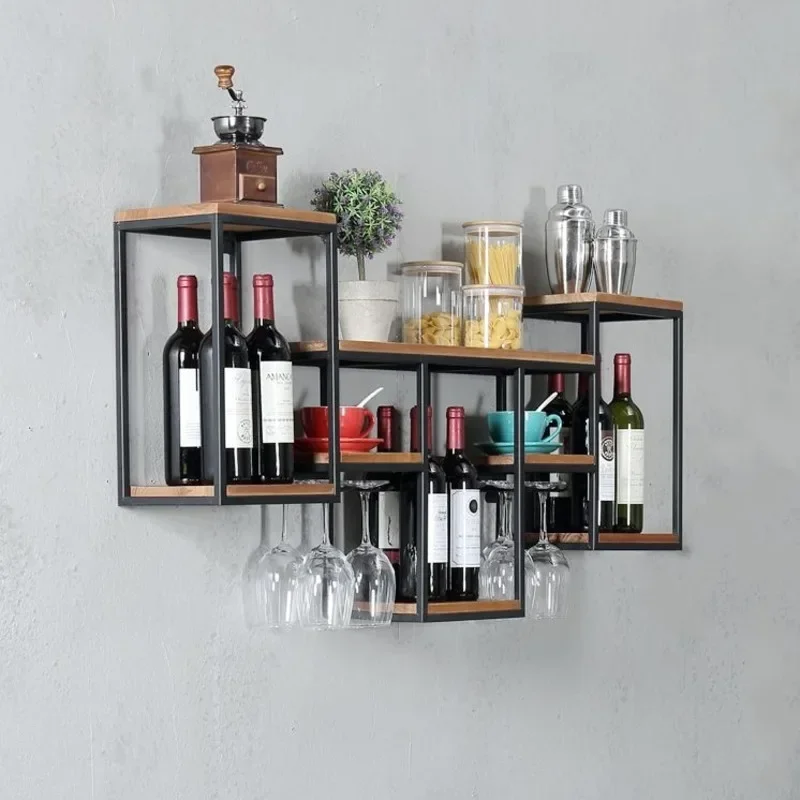 زجاجة مطعم مبتكرة للتخزين على الحائط وحامل أنيق للفنون المعدنية الأوروبية