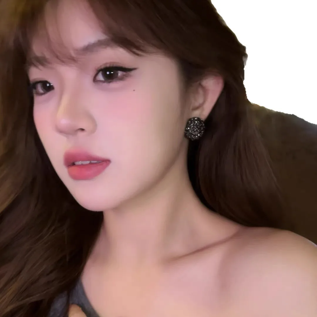 ليلة داكنة رمادي أسود تألق المياه الماس أقراط مستديرة 2025 جديد مجوهرات صغيرة ومتعددة الاستخدامات هدية مهرجان المرأة