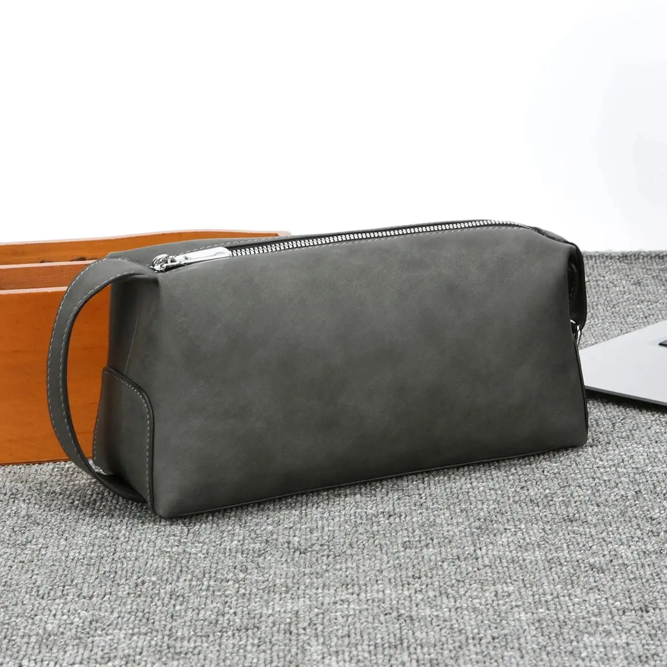 Men's Pu Leather Toiletry Bag, Large Capacity Travel Dopp Kit with Double Zipper, Portable Shaving Pouch for Daily Use