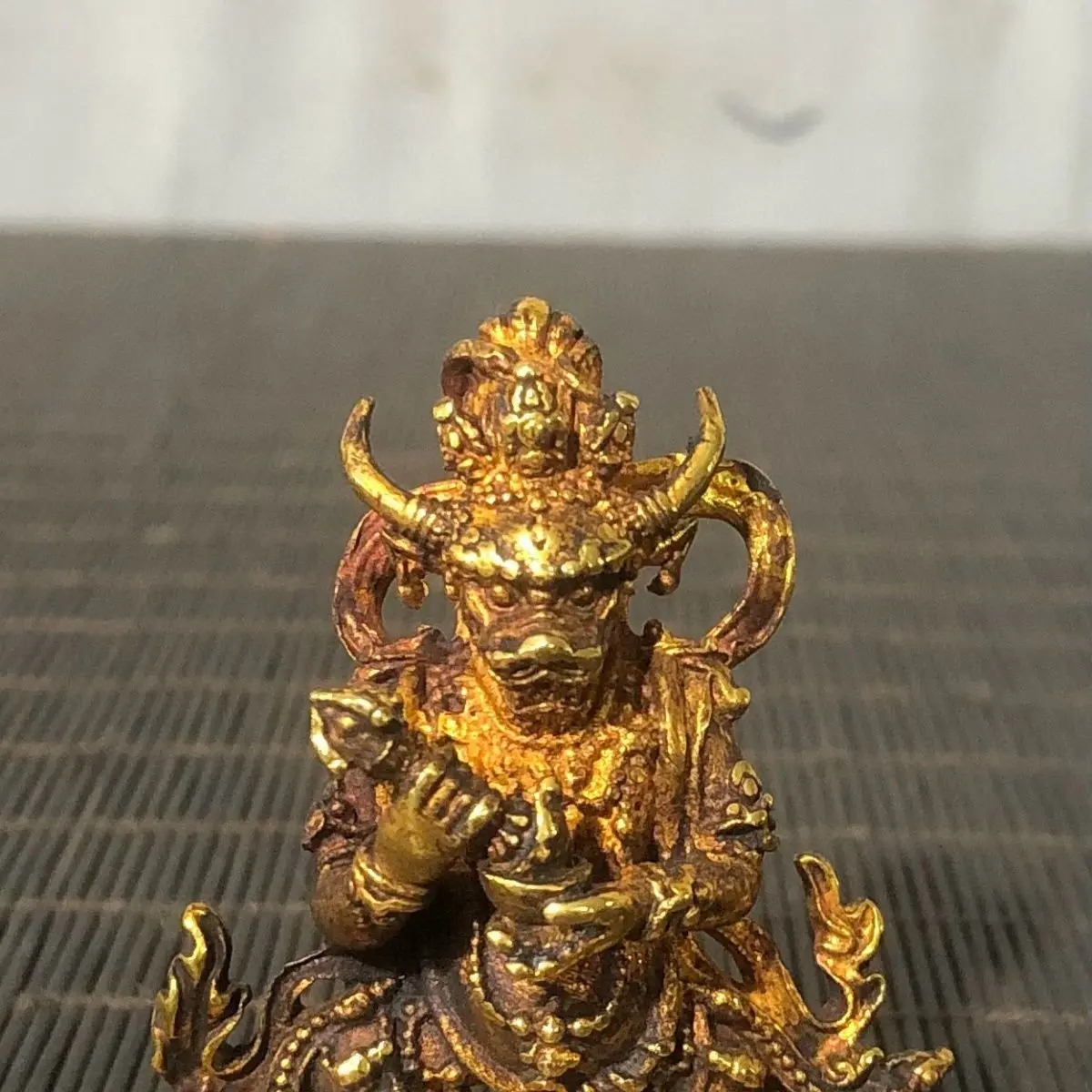 Gilt Standing tibetan yamantaka buddha Ornament Decoration Tea Pet Figurines Desk Decor Accessories