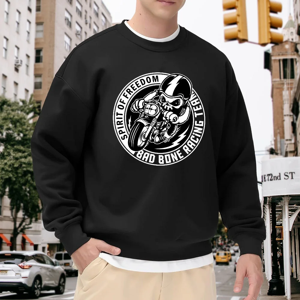 

Men's Black Crew Neck Pullover Sweatshirt with Motorcycle Skull Letter Print, Loose Fit Top, Street Fashion Casual Versatile, Comfortable and Breathable for Everyday Wear
