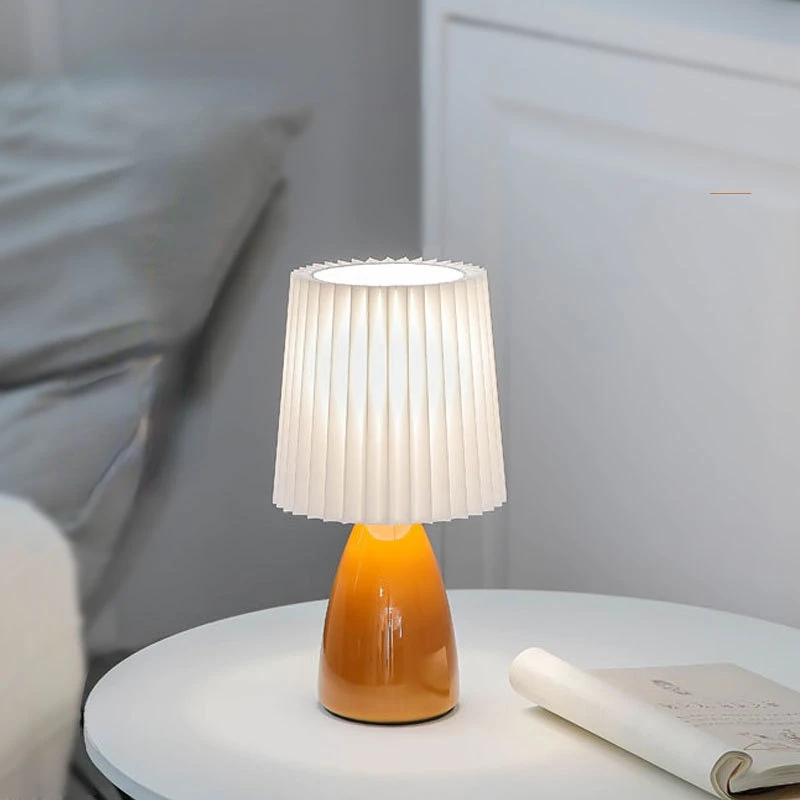 

Milkshake Bedroom Night Lamp DESK LIGHT E27 Pleats Table LED INS Floor Girl Bedside Ceramic Indoor Lighting Lights